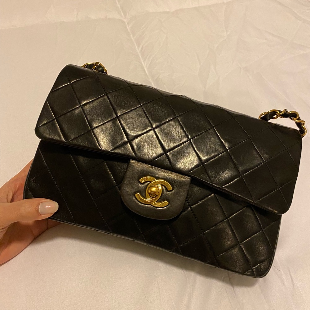 CHANEL Vintage Classic Flap